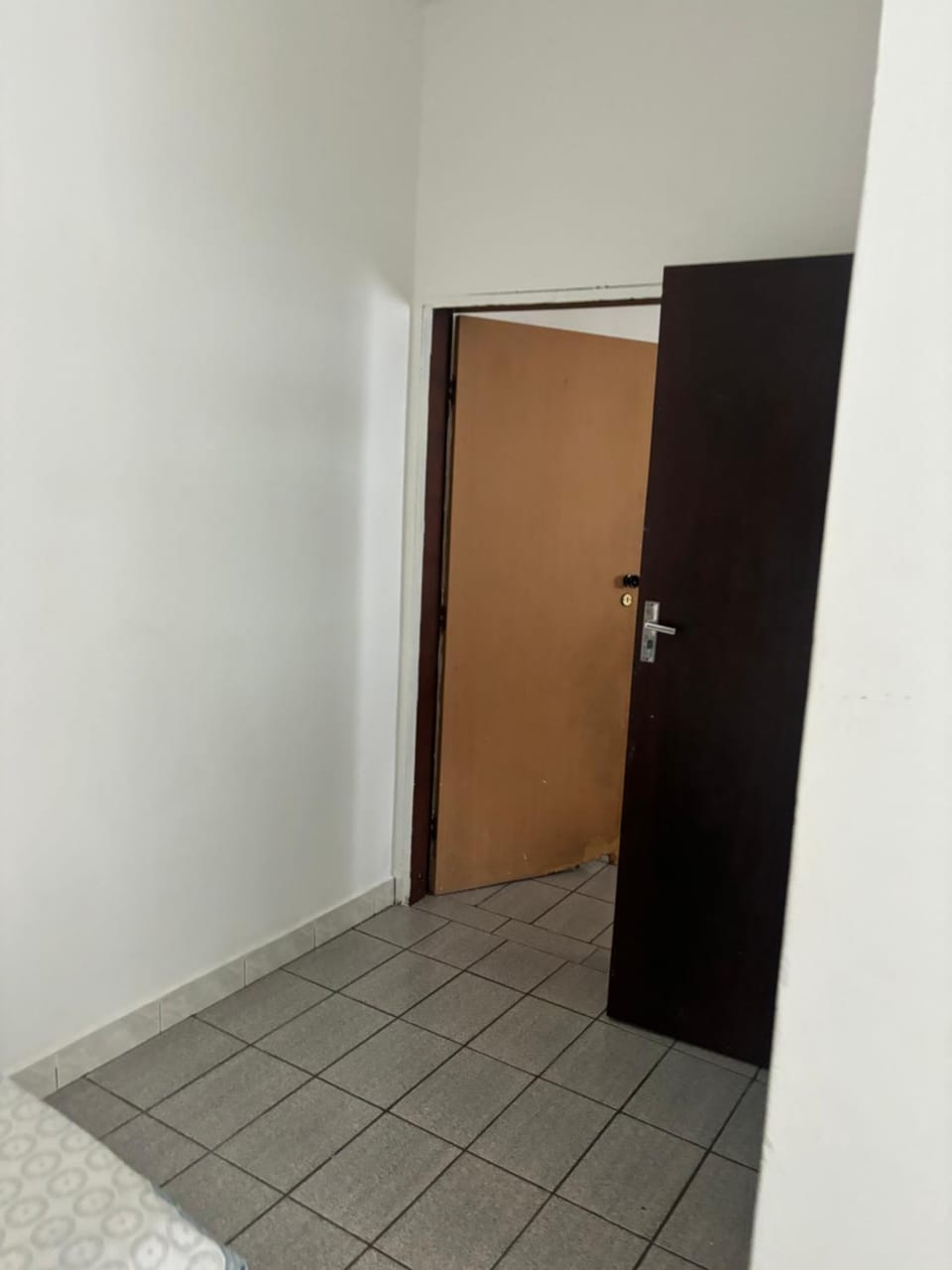 Hostel do mineiro Zona Sul - Rua Licorne 240 Bed and Breakfast in Sao Jose dos Campos