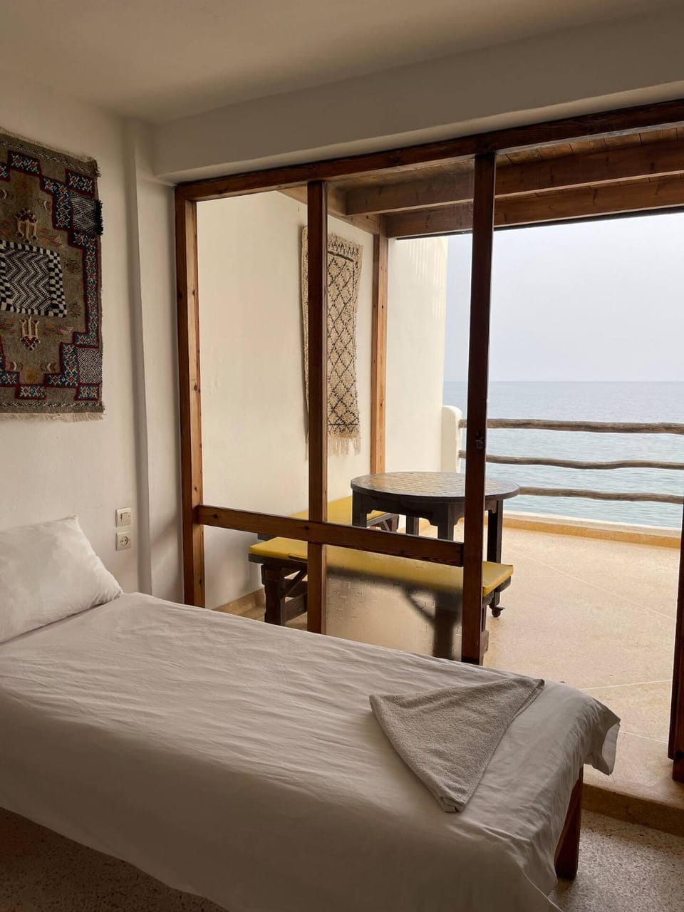 Natural landscape, Photo of the whole room, Bedroom