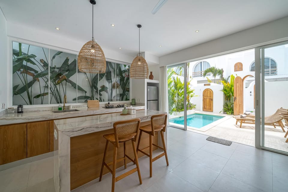 Villa Blanca Bingin, New Private 1BR Villa in Bingin - Bali Escape Villa in Bali