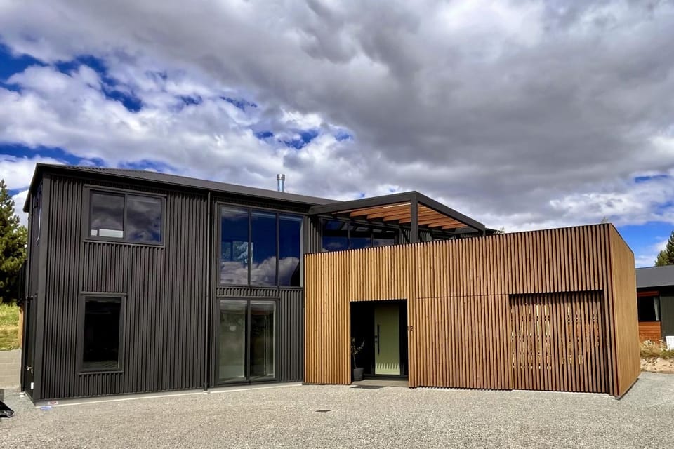 Property building, Day, Parking