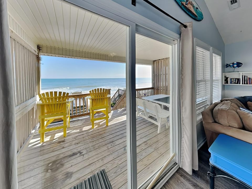 The Twisted Pelican Apartment in Surf City