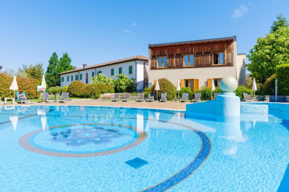 Property building, Swimming pool