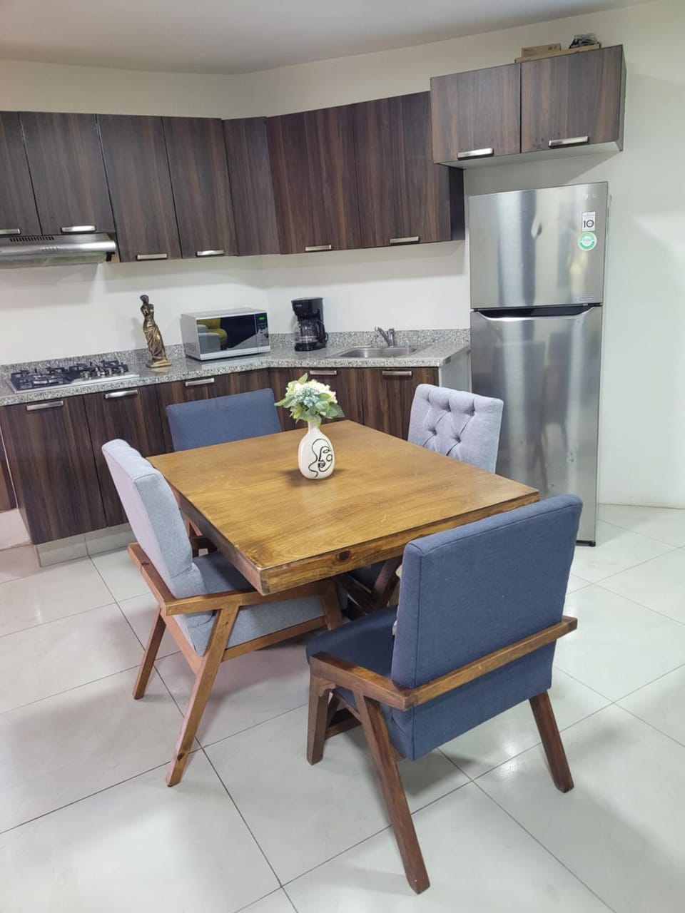 Céntrico, con alberca y estacionamiento Apartment in Guadalajara
