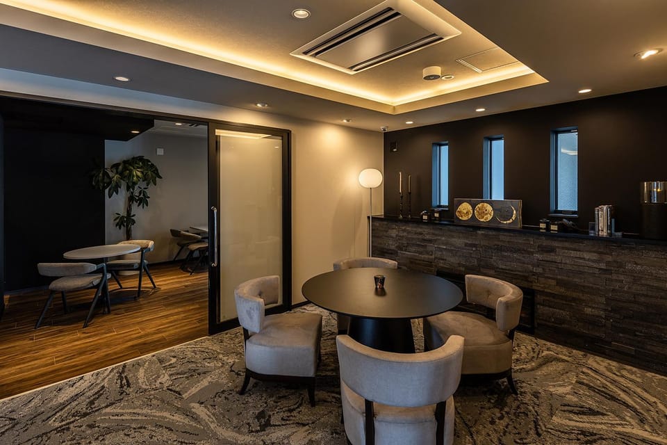 Communal lounge/ TV room