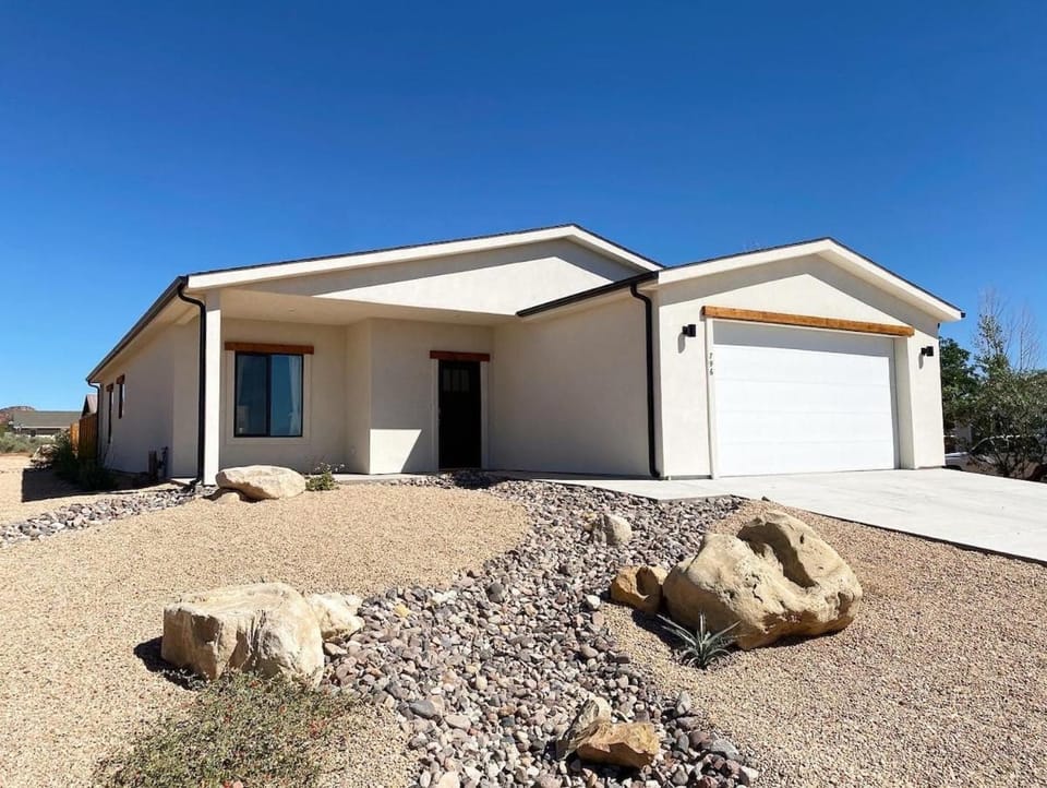 Stylish Family Home in Kanab 40 Mins to Zion NP House in Kanab