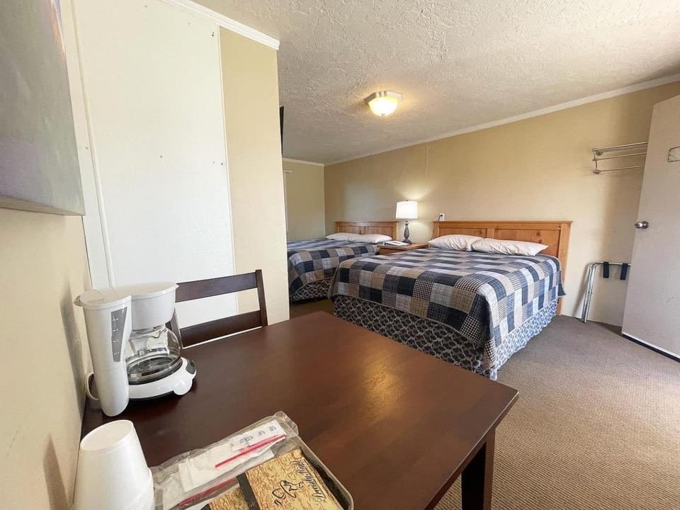 Mt Carmel Motel Room close to Zion National Park Inn in Mount Carmel