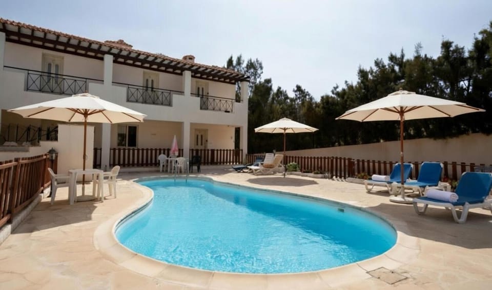 Property building, Patio, Day, Natural landscape, View (from property/room), Balcony/Terrace, Pool view, Swimming pool, sunbed