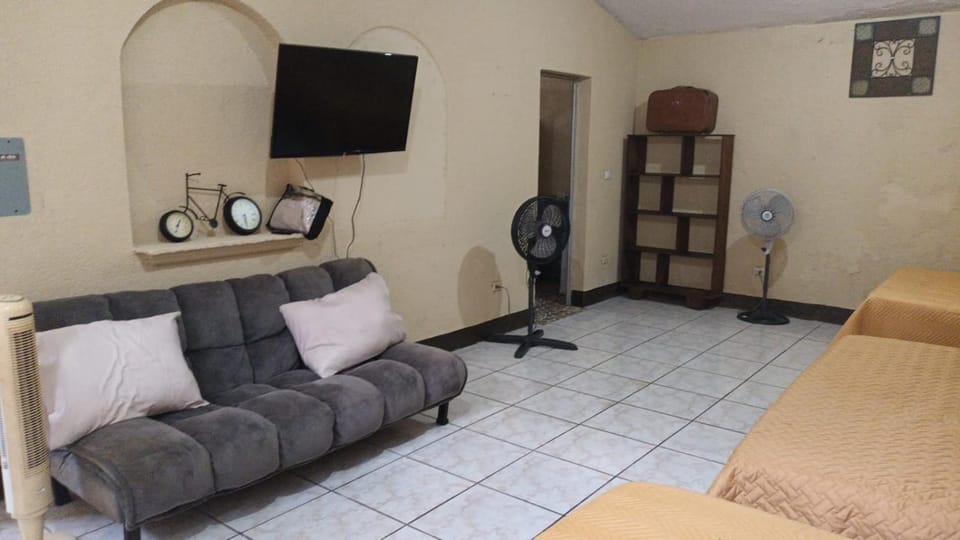 TV and multimedia, Photo of the whole room