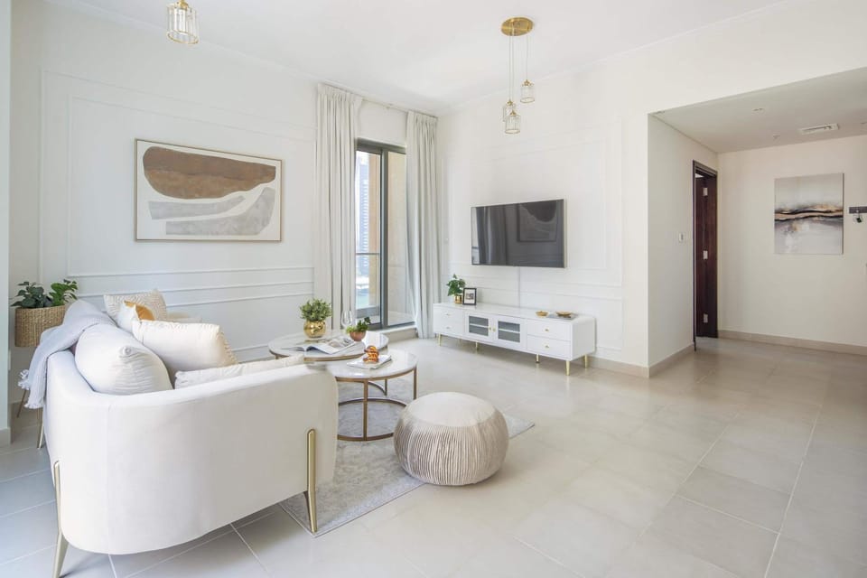 Frank Porter - Beauport Tower Apartment in Dubai