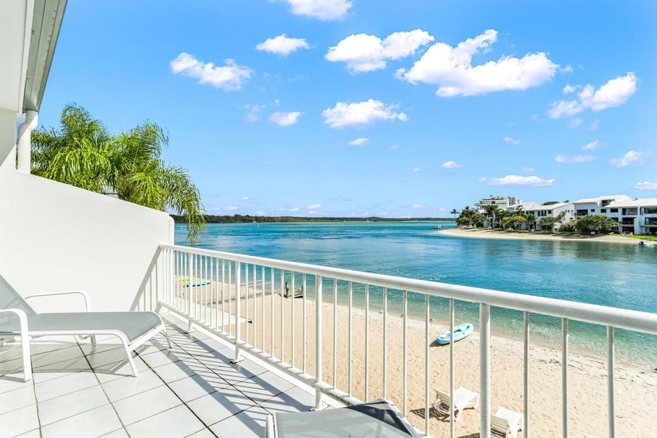 Balcony/Terrace, River view