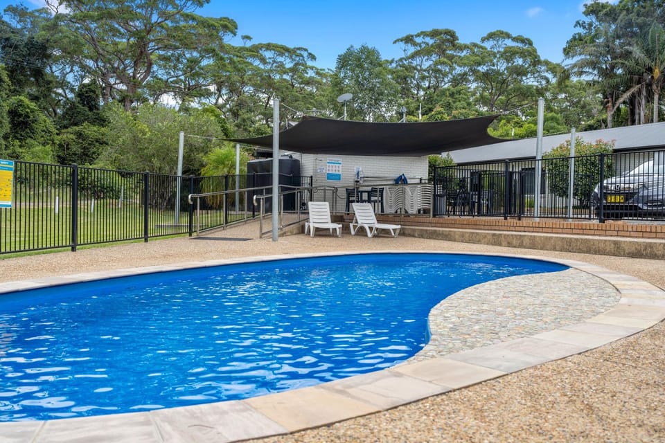 Pool view, Swimming pool, sunbed