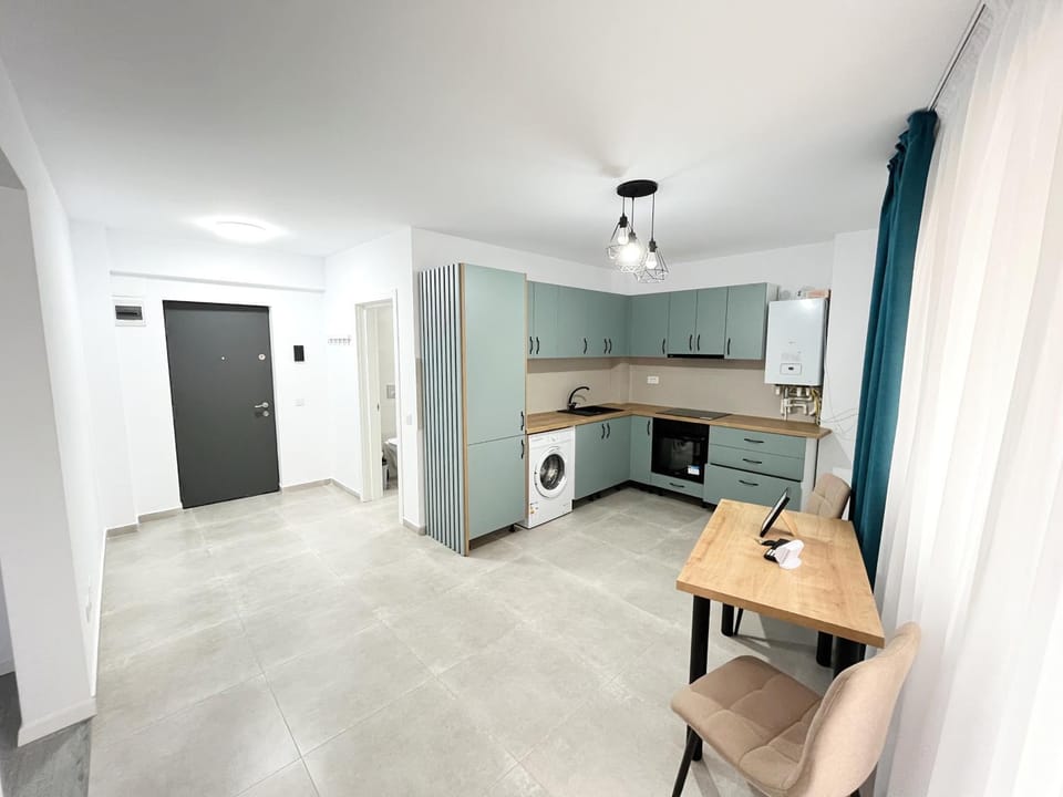 Kitchen or kitchenette, Dining area, oven, stove