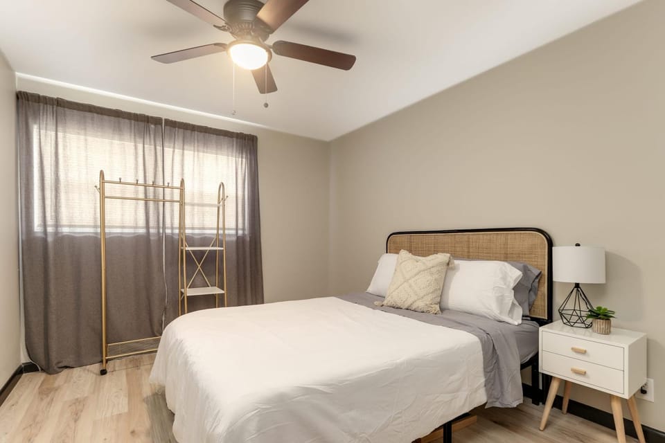 Bed, Bedroom
