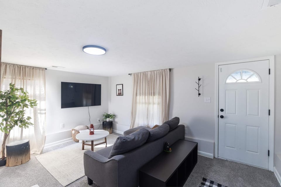 TV and multimedia, Seating area