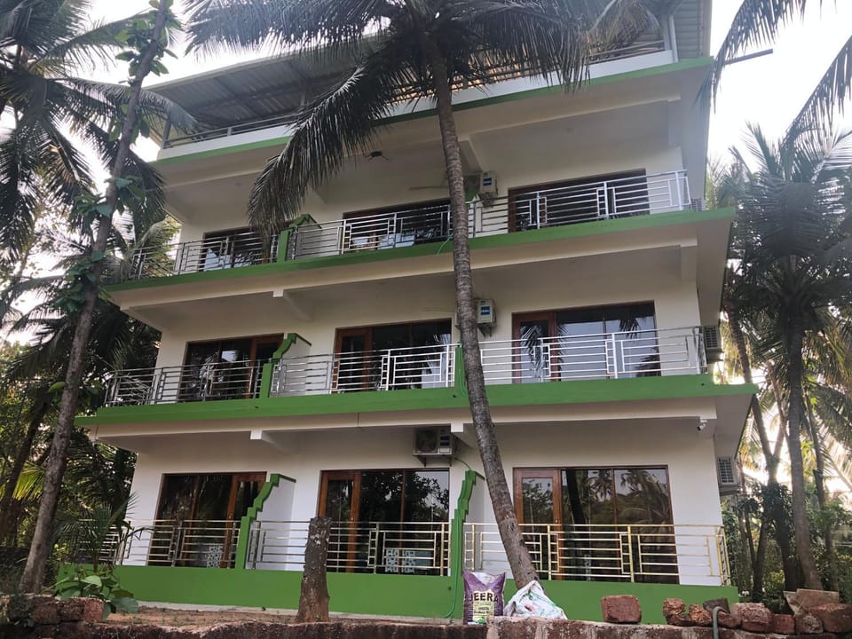 Property building, Facade/entrance