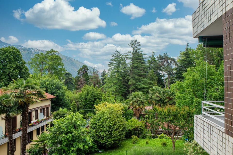 Day, Natural landscape, View (from property/room), Balcony/Terrace, Mountain view