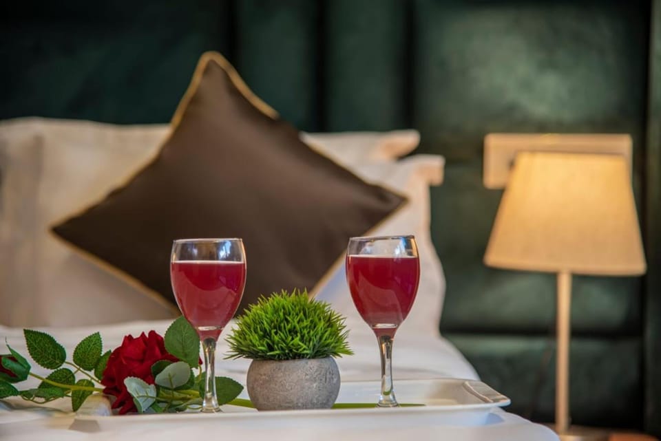 Royal apartment Hillcrest kasauli Restaurant Lift Rooftop self cooking 7o1827o7o3 Apartment in Himachal Pradesh