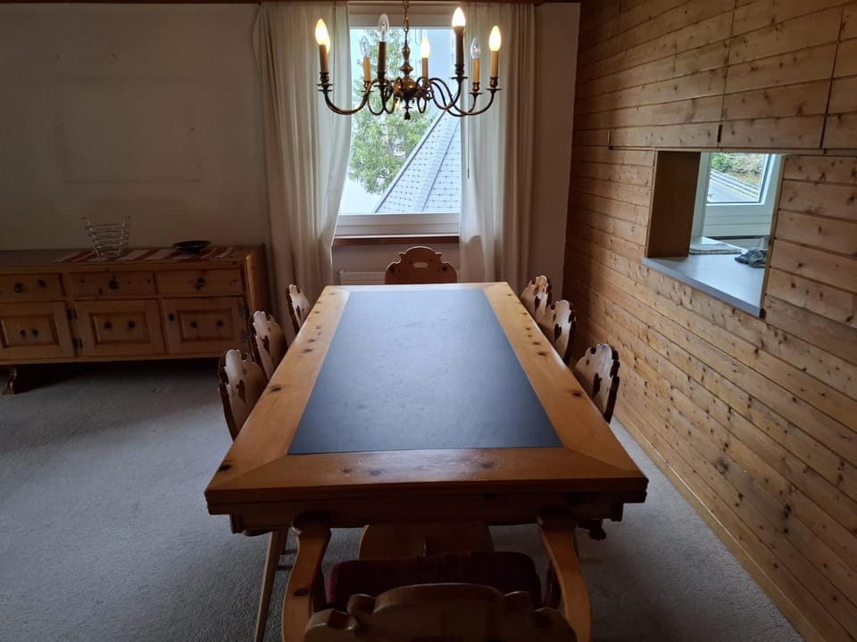 Helle 2 Schlafzimmer Wohnung in Davos - grosszügig, zentral und ruhig gelegen Apartment in Davos