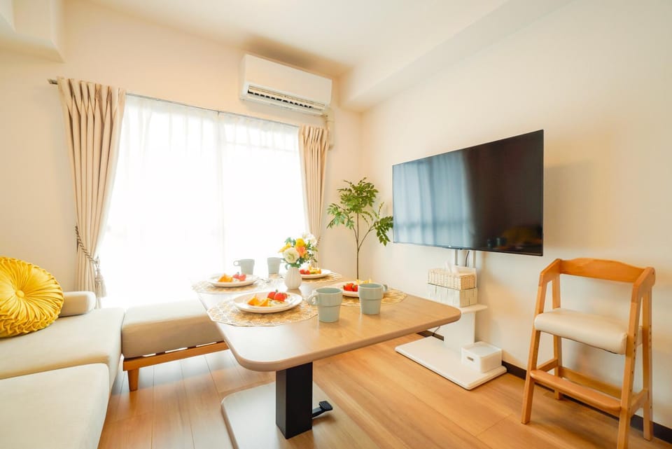 TV and multimedia, Living room, Dining area, air conditioner