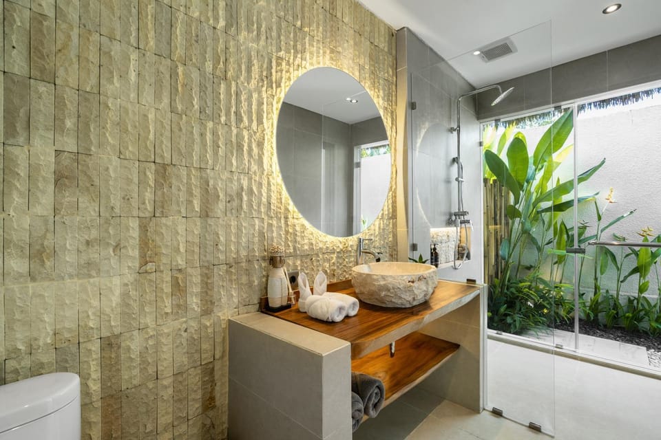 Shower, Bathroom, towels