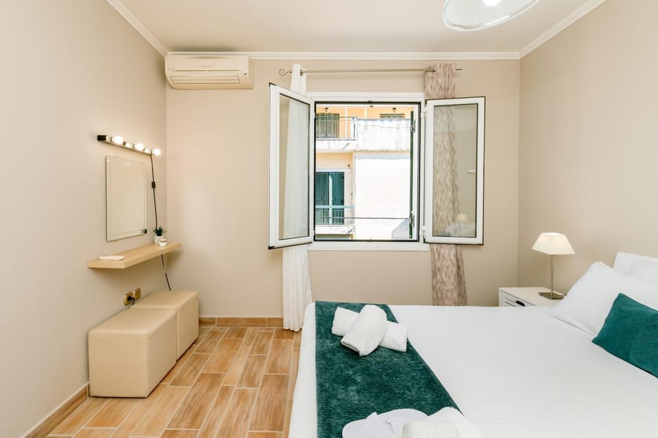 Bed, Photo of the whole room, Bedroom, towels, air conditioner