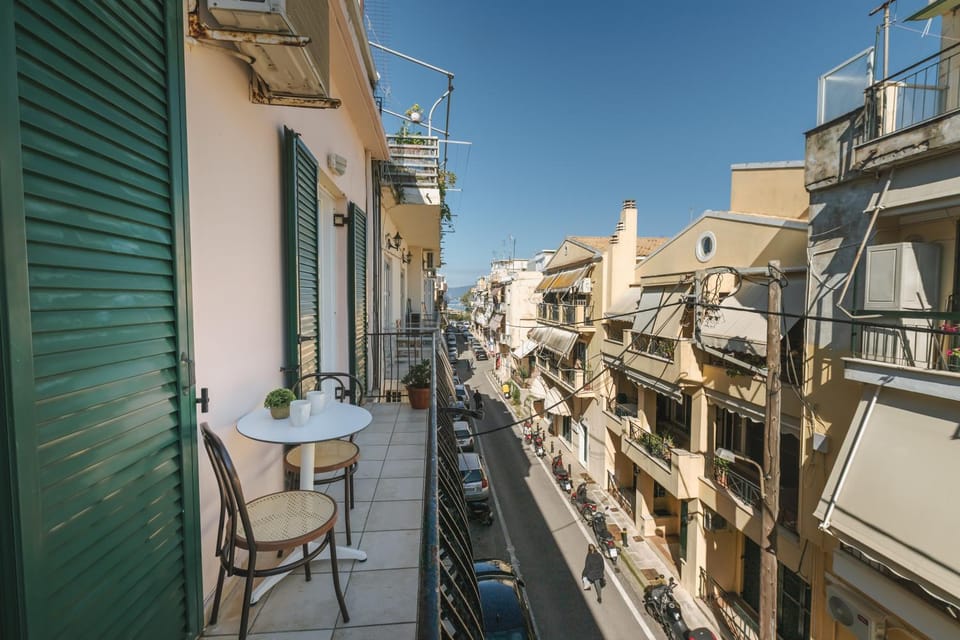 Property building, Neighbourhood, Balcony/Terrace, City view, Street view, Location