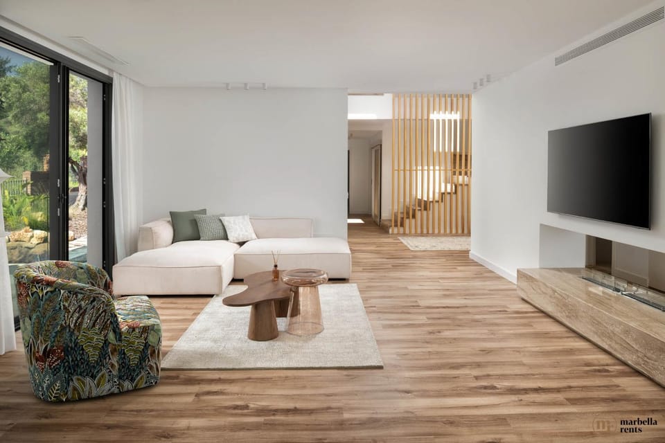 TV and multimedia, Living room, Seating area