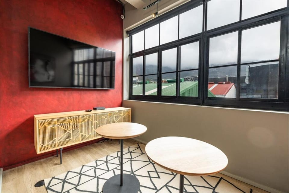 Luxury Petite Studio Apartment in Cape Town