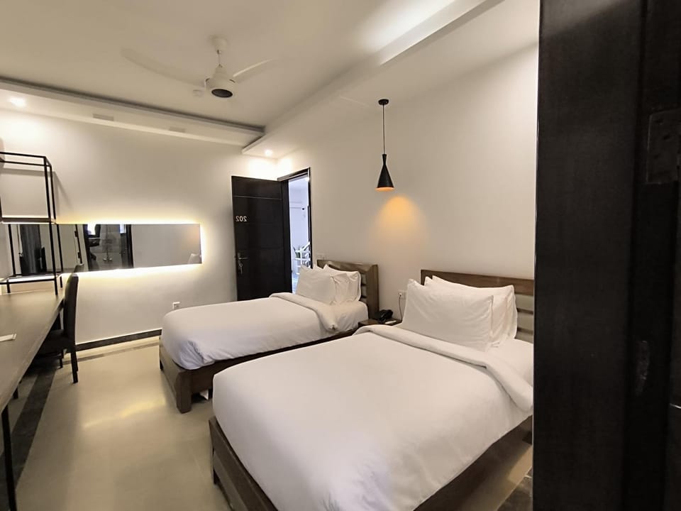 Photo of the whole room, Bedroom