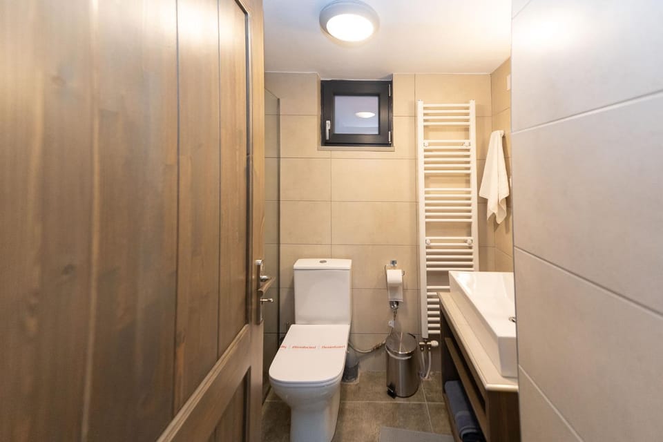 Toilet, Bathroom