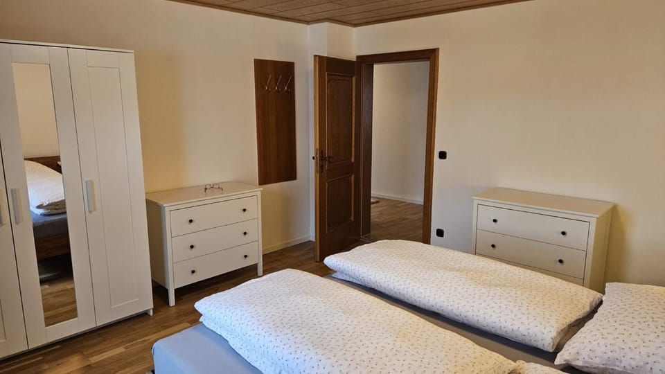 Bed, Photo of the whole room, Bedroom, wardrobe