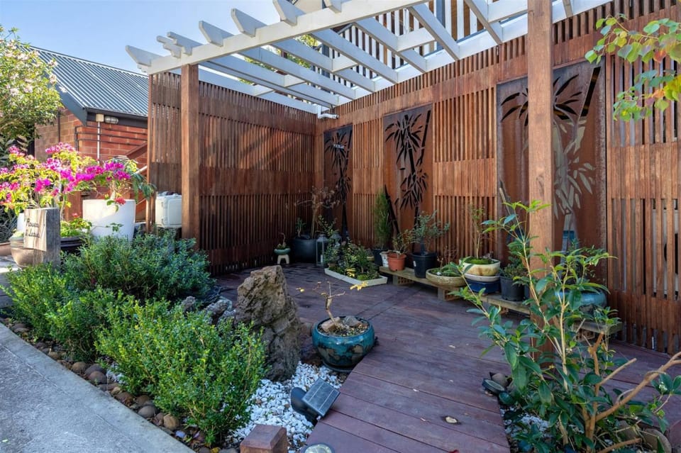 Myrtle Tree Lodge - Leaves Apartment in Kangaroo Valley
