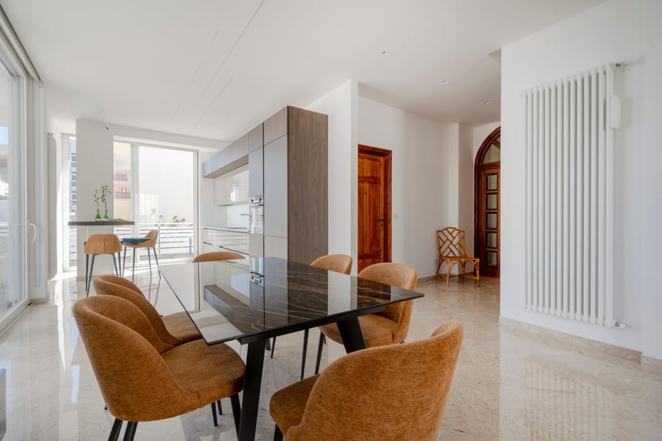 Living room, Seating area, Dining area, wardrobe
