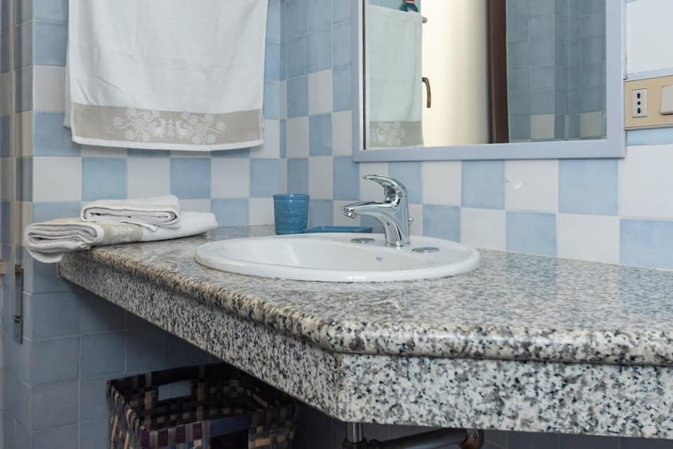 Appartamento Confortevole nel cuore del centro storico Apartment in Orosei