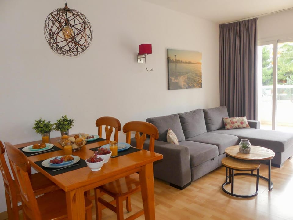 1 bedroom apartment with airconditioning - max 4 guests Apartment in Benidorm