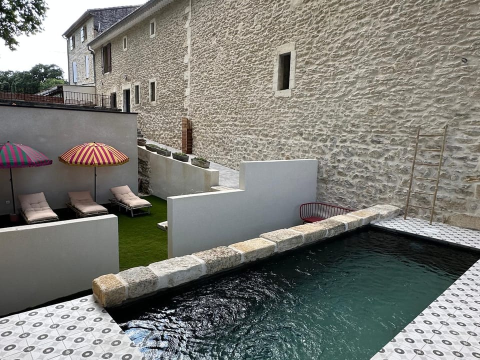 Property building, Swimming pool