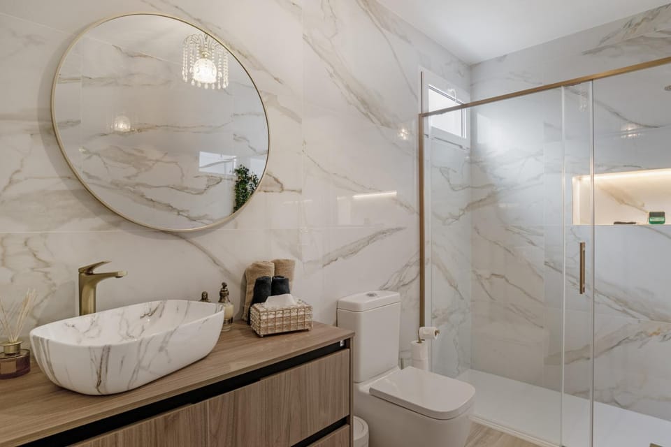 Bathroom, Living room