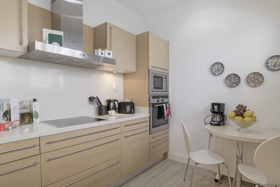 Property building, Kitchen or kitchenette, Living room