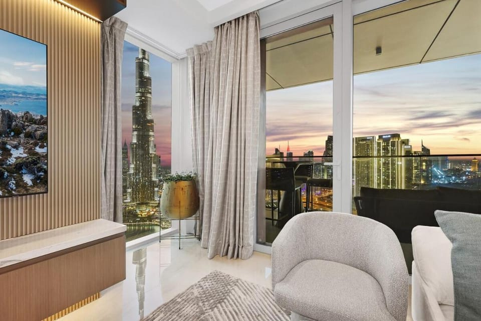 FIRST CLASS 4BR Burj Khalifa & Fountain View Apartment in Dubai
