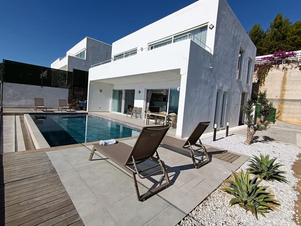 Luxury by the Alanya Coast House in Antalya Province