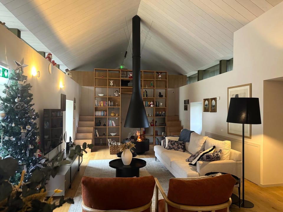 Communal lounge/ TV room, Living room