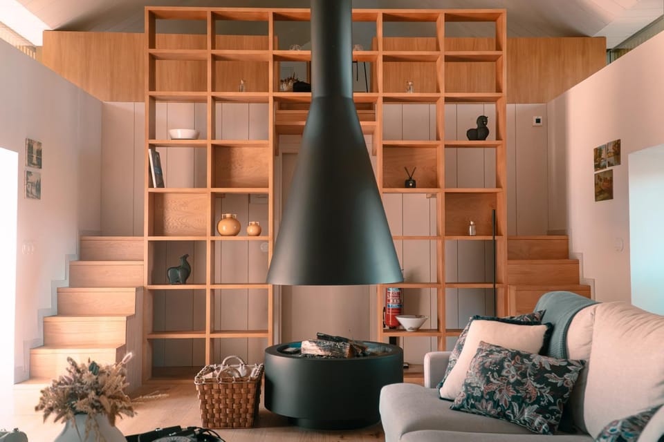 Property building, Living room, Meeting/conference room