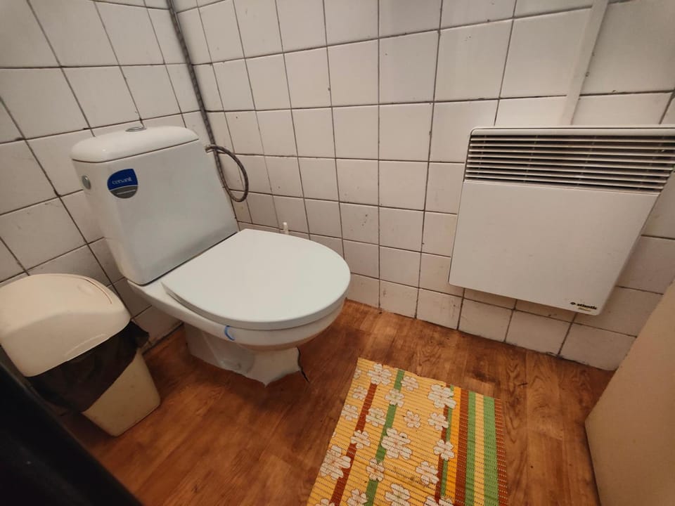 Toilet, Bathroom