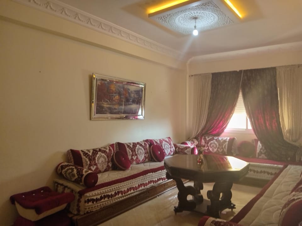 Appartement Familial pres la nouvelle gare routière de Tanger Apartment in Tangier