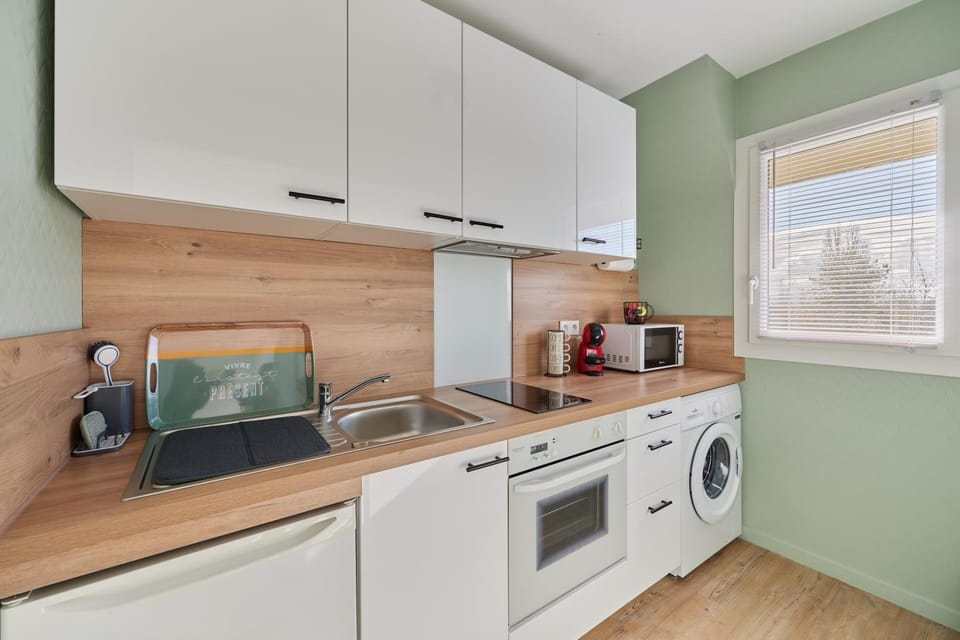 Kitchen or kitchenette, stove