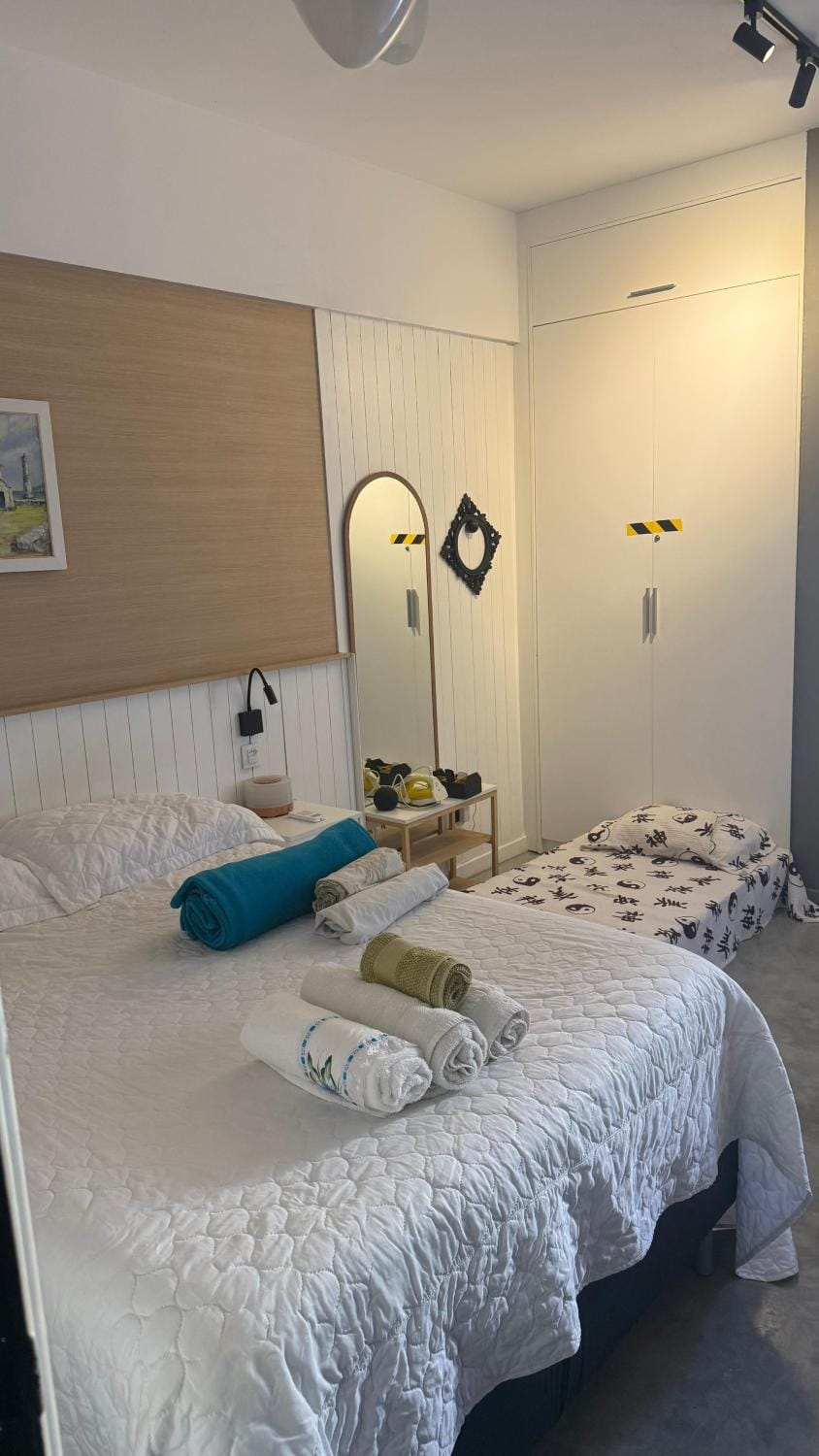 lindo apartamento na orla com ar condicionado para até 4 hóspede! Apartment in Salvador