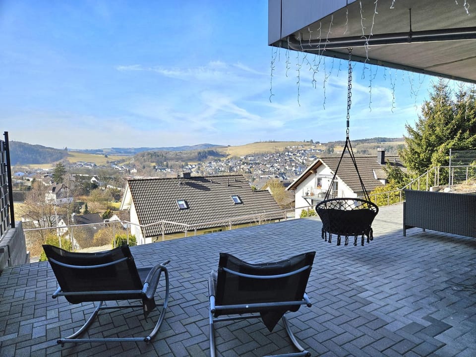 Balcony/Terrace, City view