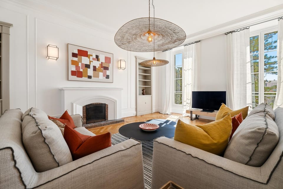 TV and multimedia, Living room, Seating area
