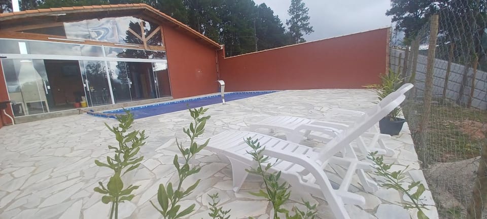 Day, Swimming pool