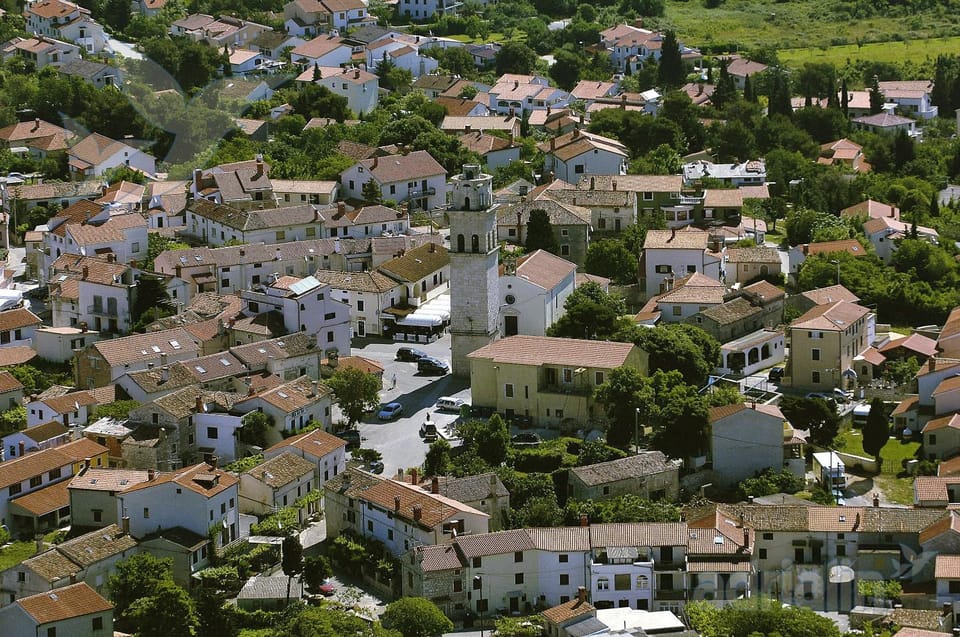 City view, Street view